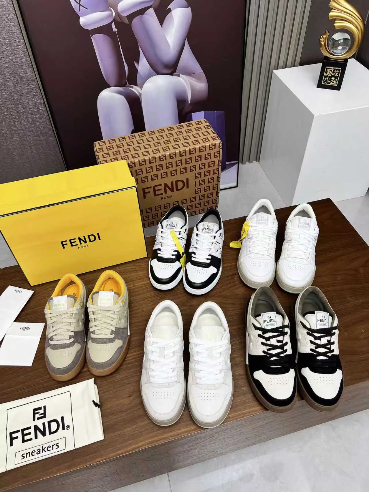 Factory price 660💰 Fendi·Fendi⛳️Hot-selling 35--45 couple model👫 FD match Original purchase for RMB14340 One-to-one reproduction Designer Kim Jones's first sneaker fendi match and Donkey brand Trainer basketball sneakers, fresh blood injected with FF retro design Super good-looking and versatile, the upper is made of cowhide and cowhide splicing combination, with concave and convex double F on the side The logo lining is made of terry velvet 🤗Super soft on the feet, lightweight and comfortable to match with a sweatshirt, original full package! ✦ Fabric: cowhide + cowhide color matching ✦ Lining: original terry velvet lining ✦ Sole: original molded multi-color color matching sole ✦ Sole: mesh injection molding pad ✦ Sole thickness: 3.5cm ✦ Female size: 35--40, female 40 customized ✦ Male size: 39--45, male 45 customized